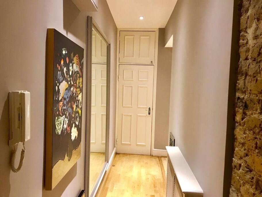 Stunning 2 Bed/2Bath Flat In Heart Of Kensington Daire Londra Dış mekan fotoğraf